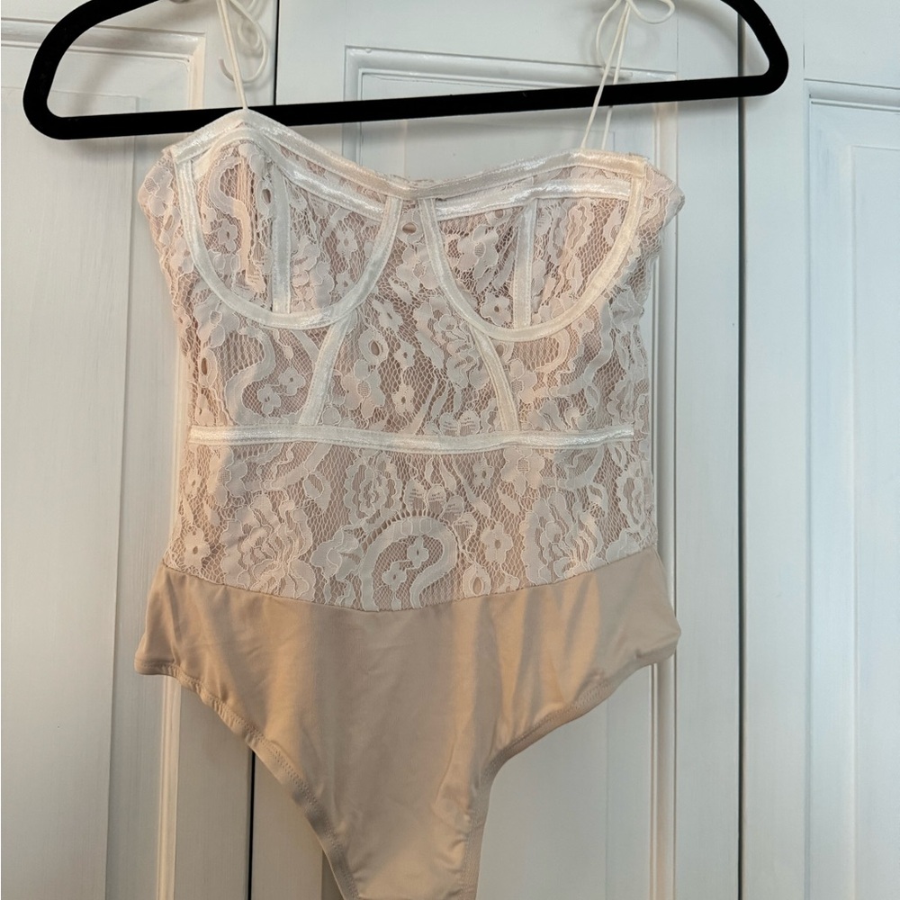 Superdown lace bodysuit